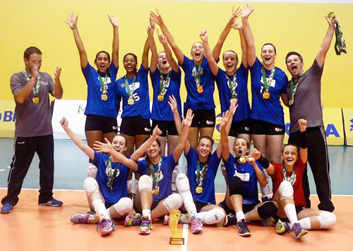 Meninas do voleibol do Martin Luther e Avates formaram a base da equipe do RS que sagrou-se campeão dos Jogos Escolares do Brasil. 