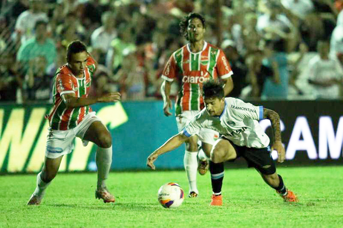 Grêmio soube controlar o jogo contra o Passo Fundo e conseguiu retomar as vitórias na competição. Foto: Bruno Alencastro/Agência RBS. 